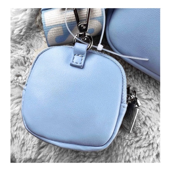 NEW Steve  Madden Blue Glaze BCARMELA Crossbody Bag TikTok Viral - Picture 9 of 10